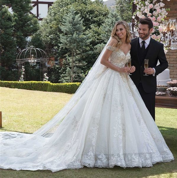 a line beaded lace wedding dresses off the shoulder bridal gowns tulle sweep train appliqued robe de mariée, White
a line beaded lace wedding dresses off the shoulder bridal gowns tulle sweep train appliqued robe de mariée, White