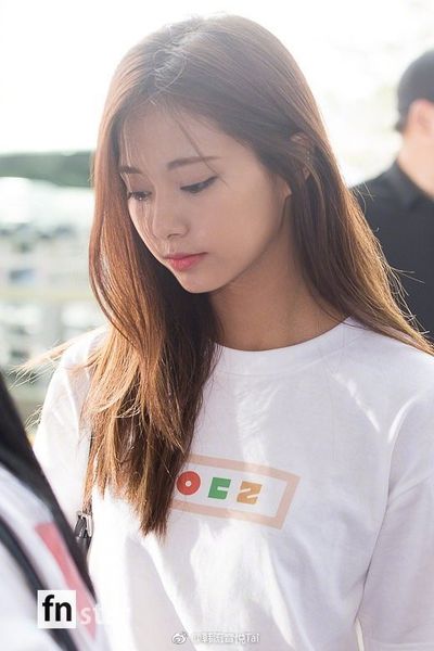 twice airport celebrity style idol room related products should aid clothes celebrity style short sleeve loose-fit men and women, White;black
twice airport celebrity style idol room related products should aid clothes celebrity style short sleeve loose-fit men and women, White;black