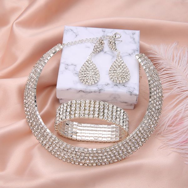 selling bride classic rhinestone crystal choker necklace earrings and bracelet wedding jewelry sets wedding accessories bridal jewelry, White
selling bride classic rhinestone crystal choker necklace earrings and bracelet wedding jewelry sets wedding accessories bridal jewelry, White