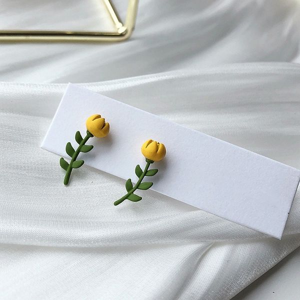 new 2020 contracted fresh sweet flowers fashion women stud earrings korean elegant temperament small earrings jewelry, Golden;silver
new 2020 contracted fresh sweet flowers fashion women stud earrings korean elegant temperament small earrings jewelry, Golden;silver
