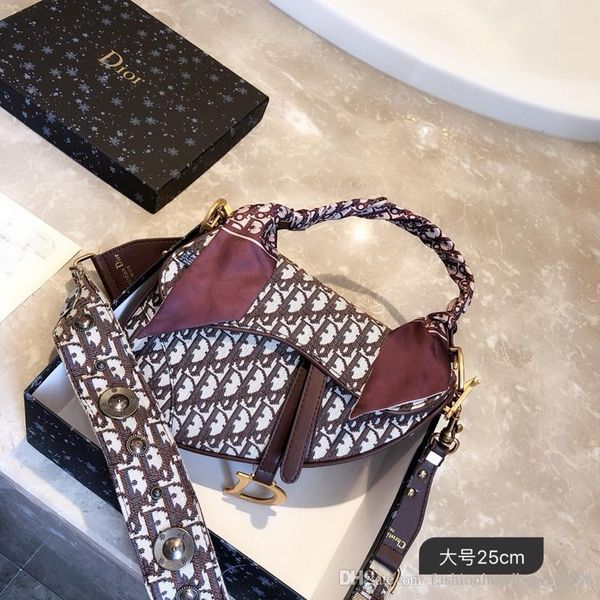 2019 year de igner handbag pur e famou letter pu leather tote bag luxury handbag women pur e chain houlder bag
2019 year de igner handbag pur e famou letter pu leather tote bag luxury handbag women pur e chain houlder bag