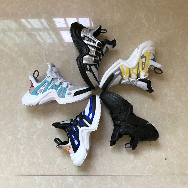 2019 high quality women's outdoor shoes IN leather hiking trekking shoes luxury party Triple S sneaker
2019 high quality women's outdoor shoes IN leather hiking trekking shoes luxury party Triple S sneaker