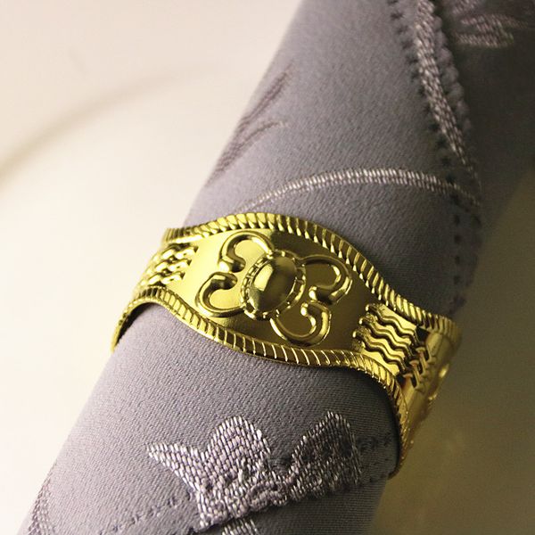 5pcs napkin buckle stainless steel gold / silver napkin ring creative mouth cloth l wedding table jewelry ornaments
5pcs napkin buckle stainless steel gold / silver napkin ring creative mouth cloth l wedding table jewelry ornaments