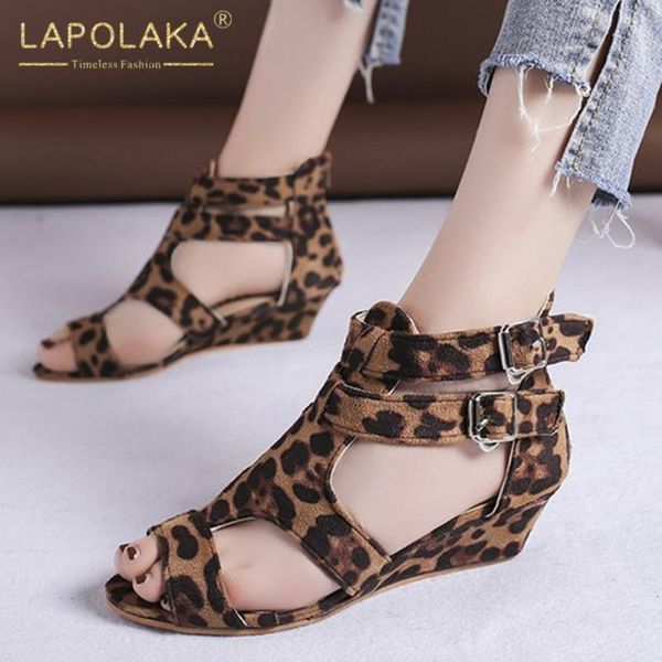 lapolaka новый дизайн 2020 dropship flock лето сандалии женские туфли танкетке пряжкой ремень твердые повседневная обувь женские сандалии, Black
lapolaka новый дизайн 2020 dropship flock лето сандалии женские туфли танкетке пряжкой ремень твердые повседневная обувь женские сандалии, Black