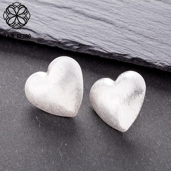 silver color heart stud earrings for women vintage female fashion jewelry 2020 wholesale ear decoration pendientes accessories, Golden;silver
silver color heart stud earrings for women vintage female fashion jewelry 2020 wholesale ear decoration pendientes accessories, Golden;silver