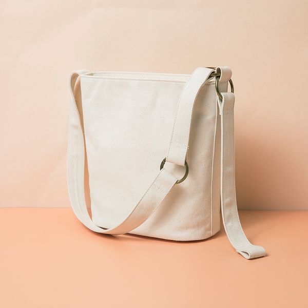 canvas bag new tide net red personality spring and summer models fashion high-grade sense popular crossbody bucket bag female
canvas bag new tide net red personality spring and summer models fashion high-grade sense popular crossbody bucket bag female