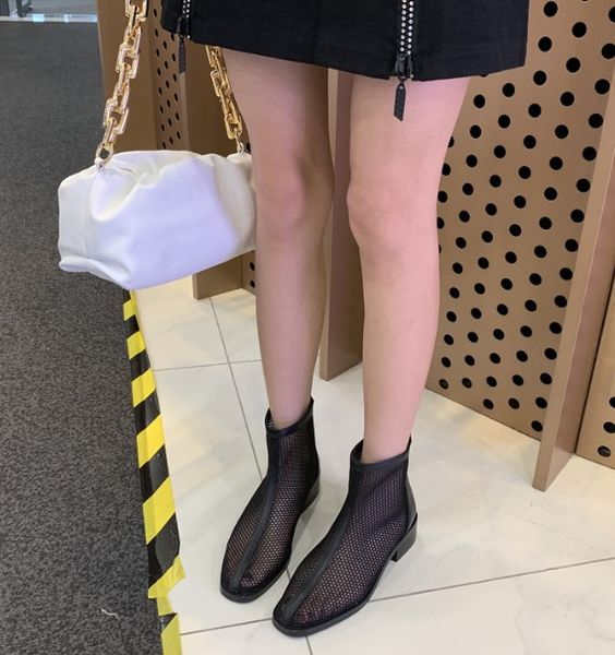 2020 summer med shoes closed toe sandals block heels black shoes for women lace denim women's ladies medium chunky fashion
2020 summer med shoes closed toe sandals block heels black shoes for women lace denim women's ladies medium chunky fashion