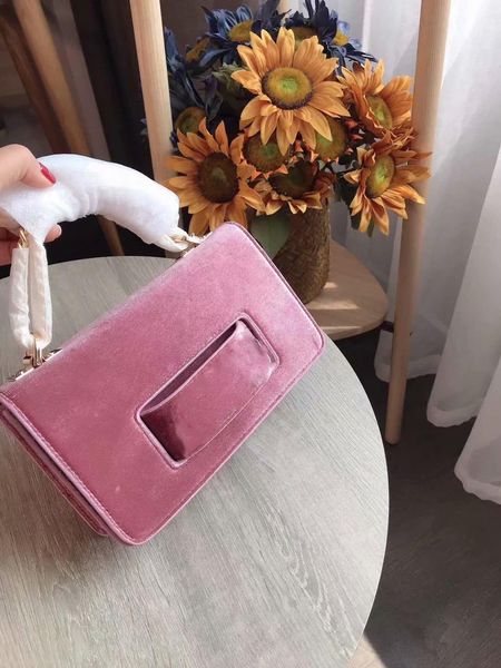 marmont 2020 velvet + leather autumn winter style luxury handbags original genuine leather silk lining shoulder bags 2020
marmont 2020 velvet + leather autumn winter style luxury handbags original genuine leather silk lining shoulder bags 2020