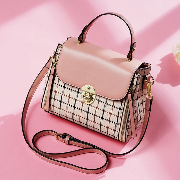 2020 поставкы фабрики решетки женщин сумки crossbody сумки на заказ сумки emoboss логотип
2020 поставкы фабрики решетки женщин сумки crossbody сумки на заказ сумки emoboss логотип