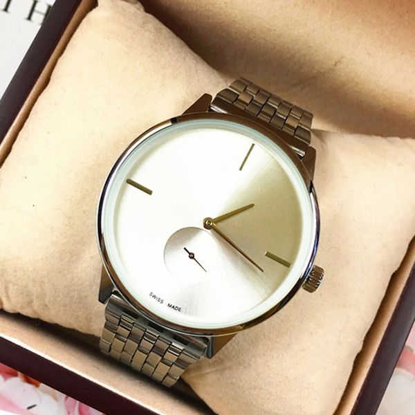 new model man watches classic silver quartz watch work subdial sport wristwatches male clock dropshipping wholesale price, Slivery;brown
new model man watches classic silver quartz watch work subdial sport wristwatches male clock dropshipping wholesale price, Slivery;brown
