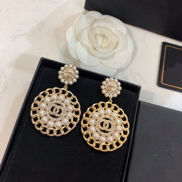 c2081 fashion high sense of ear clips925 silver needle exquisite pearl hoop earrings for women sweet versatile party earrings, Golden;silver
c2081 fashion high sense of ear clips925 silver needle exquisite pearl hoop earrings for women sweet versatile party earrings, Golden;silver