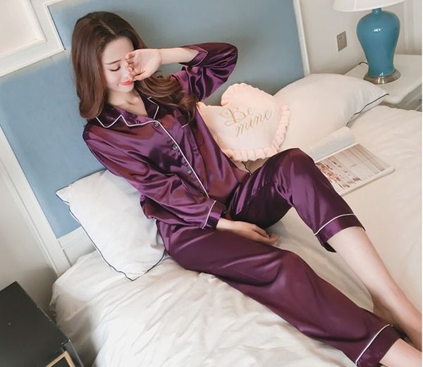 the factory supplies long sleeve silk sleepwear set elegant women satin pajama sets two-pieces big size v-neck breathable, Black;red
the factory supplies long sleeve silk sleepwear set elegant women satin pajama sets two-pieces big size v-neck breathable, Black;red