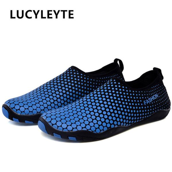 2018 new beach swim shoes wading snorkeling men and women drifting anti-skid speed fitness outdoor shoes 
2018 new beach swim shoes wading snorkeling men and women drifting anti-skid speed fitness outdoor shoes