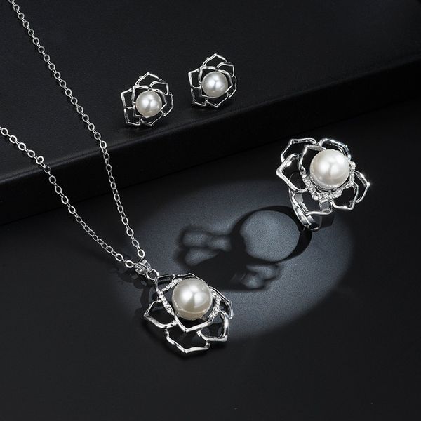 bride's jewelry rose necklace ring earrings set bride's jewelry three-piece set, Silver
bride's jewelry rose necklace ring earrings set bride's jewelry three-piece set, Silver