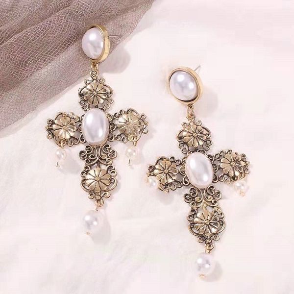 fashion-flower pearl cross dangle earrings for women luxury designer baroque pearls dangling earring engagement wedding party jewelry gift, Silver
fashion-flower pearl cross dangle earrings for women luxury designer baroque pearls dangling earring engagement wedding party jewelry gift, Silver