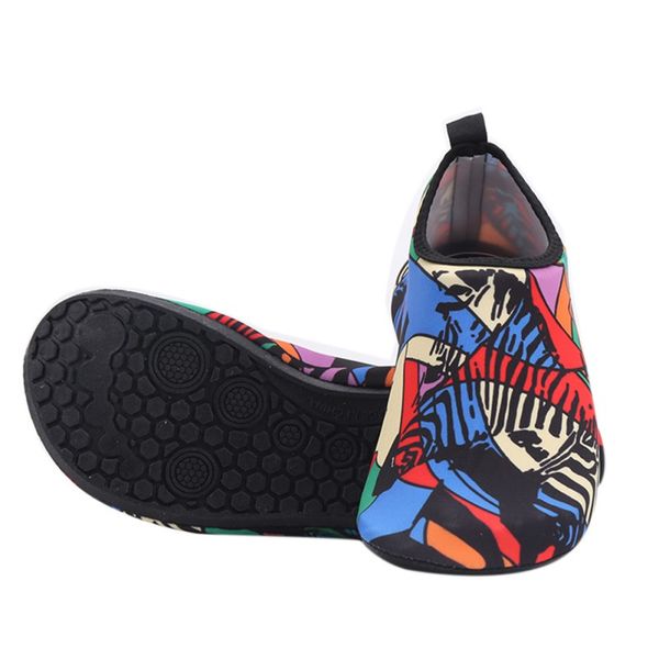 2019 water shoes woman men swimming shoes beach big plus size sneaker for men striped zapatos de mujer 1
2019 water shoes woman men swimming shoes beach big plus size sneaker for men striped zapatos de mujer 1