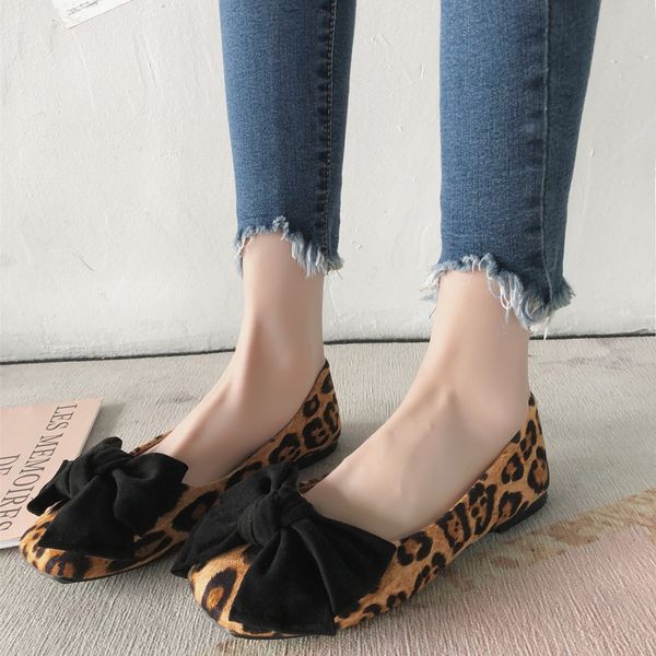 nice flat shoes women leopard bow flats female casual boat shoes slip on loafers women fishion round toe flats, Black
nice flat shoes women leopard bow flats female casual boat shoes slip on loafers women fishion round toe flats, Black