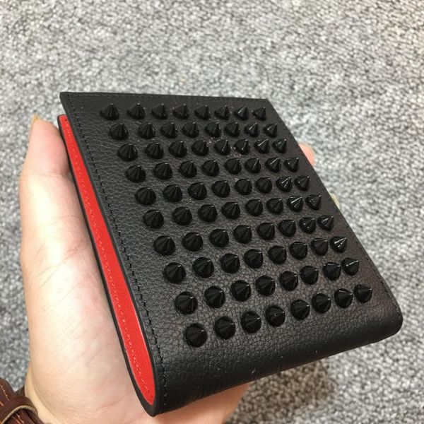 2020 solid summer trend black embossed leather wallet black rivet star same folding wallet men's short fashion card bag europe and amer, Red;black
2020 solid summer trend black embossed leather wallet black rivet star same folding wallet men's short fashion card bag europe and amer, Red;black