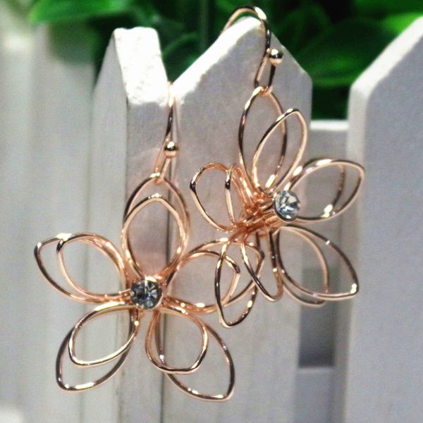 japanese korean version of the simple hollow flower metal temperament flower earrings ear hook earrings, Silver
japanese korean version of the simple hollow flower metal temperament flower earrings ear hook earrings, Silver