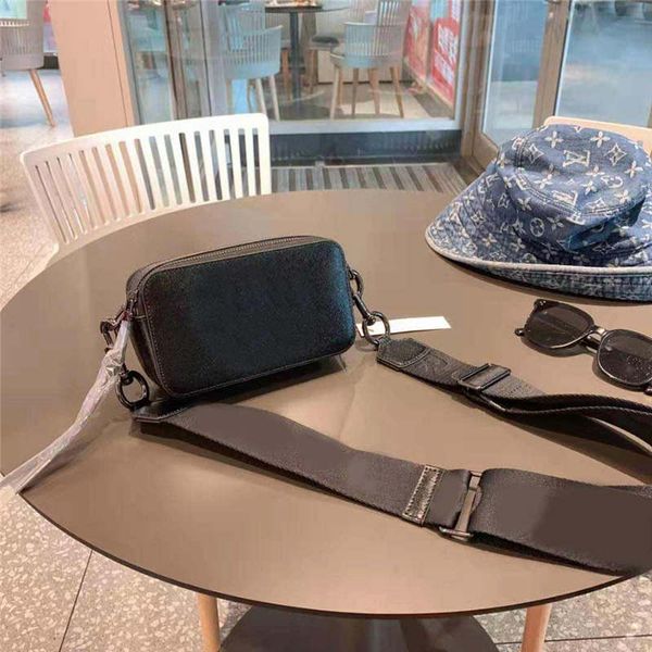 2019 brand fashion luxury designer bags camera bag slung across one shoulder wide straps shoulder bag
2019 brand fashion luxury designer bags camera bag slung across one shoulder wide straps shoulder bag