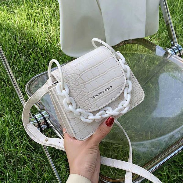 new french design fashion stone pattern handbag & elegant chain square bag shoulder bag crossbody width 15cm height 13cm
new french design fashion stone pattern handbag & elegant chain square bag shoulder bag crossbody width 15cm height 13cm