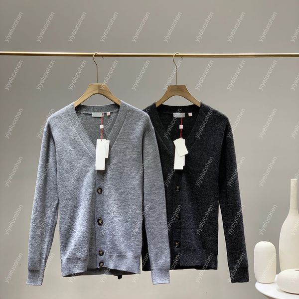 luxury sweater pull crocodile designer sweater lc brand cardigan men v-neck casual knitting jumpers mens long pullovers pull de luxe, White;black
luxury sweater pull crocodile designer sweater lc brand cardigan men v-neck casual knitting jumpers mens long pullovers pull de luxe, White;black