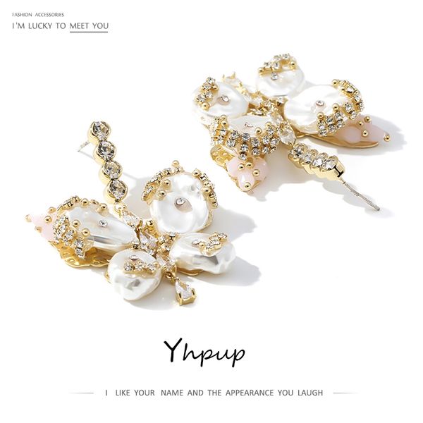 yhpup shell pearls butterfly dangle earrings rhinestone copper exquisite earrings statement jewelry women wedding gift box, Silver
yhpup shell pearls butterfly dangle earrings rhinestone copper exquisite earrings statement jewelry women wedding gift box, Silver