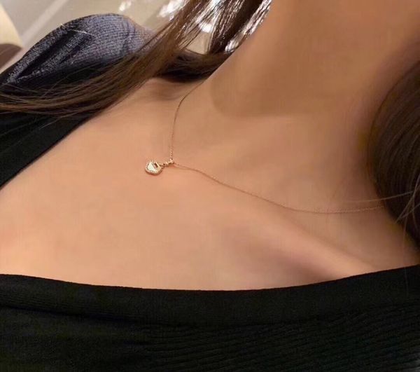 designer necklaces s925 sterling silver ruyi lock double diamond necklace show women's unique charm exquisite gifts for women
designer necklaces s925 sterling silver ruyi lock double diamond necklace show women's unique charm exquisite gifts for women