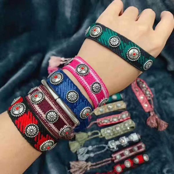 fateama brand mixed-colour cotton yarn braided rivet pull-out bracelet suitable for male and female classic fashion jewelry, Golden;silver
fateama brand mixed-colour cotton yarn braided rivet pull-out bracelet suitable for male and female classic fashion jewelry, Golden;silver