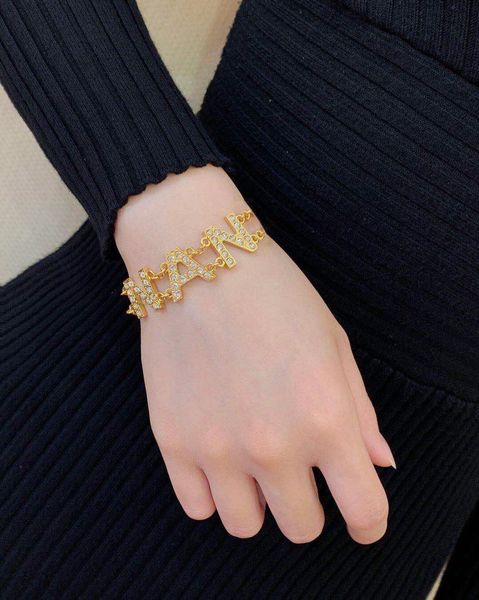 модные бренды имеют марки golden designer bractele для леди женщины вечеринка свадебные любовники подарков, роскошные ювелирные изделия для, Black
модные бренды имеют марки golden designer bractele для леди женщины вечеринка свадебные любовники подарков, роскошные ювелирные изделия для, Black