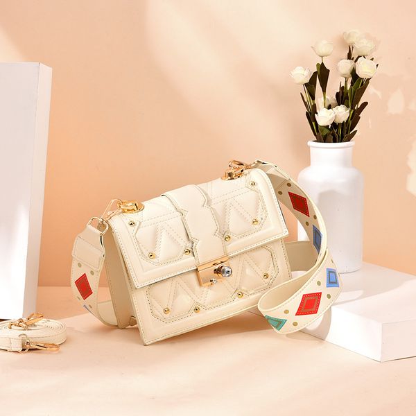 bag ladies sweet popular female bag fashion lady shoulder messenger 
bag ladies sweet popular female bag fashion lady shoulder messenger