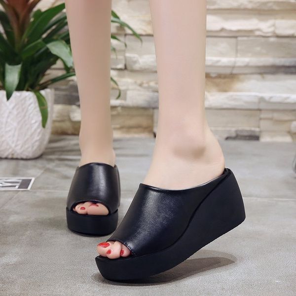 2020 summer women black wedge slippers slope women's 7cm high heels platform beach shoes mother soft fish mouth cool slippers
2020 summer women black wedge slippers slope women's 7cm high heels platform beach shoes mother soft fish mouth cool slippers