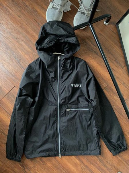 осенняя женская куртка новая мода повседневная универсальная куртка тонкая ветрозащитная водонепроницаемая куртка хорошо, Black;brown 
осенняя женская куртка новая мода повседневная универсальная куртка тонкая ветрозащитная водонепроницаемая куртка хорошо, Black;brown