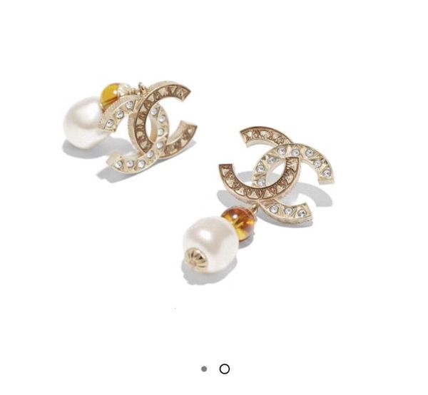 women jewelry ladies charm earrings new brooch + beautiful gift box lk19112379, Golden
women jewelry ladies charm earrings new brooch + beautiful gift box lk19112379, Golden