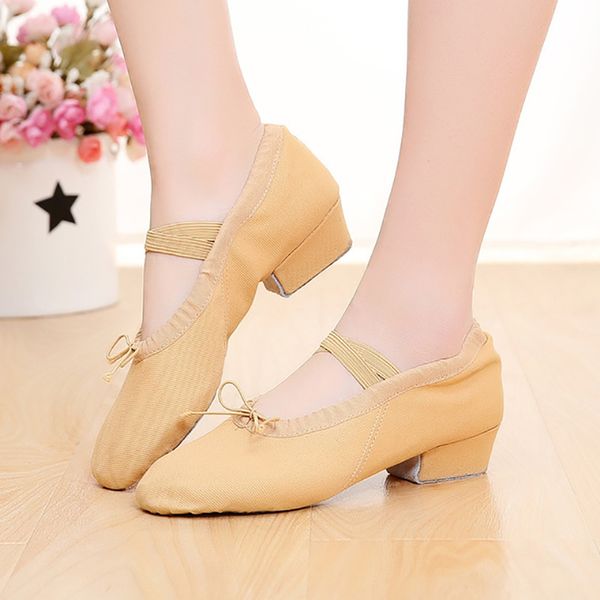 ushine 3.5 cm low-heeled canvas soft ballroom dance shoes salsa tango ballet dance shoes woman
ushine 3.5 cm low-heeled canvas soft ballroom dance shoes salsa tango ballet dance shoes woman
