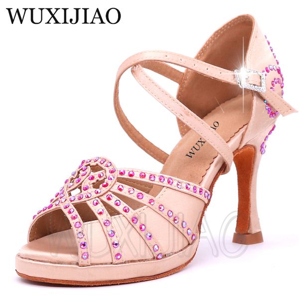 wuxijiao latin dance shoes red flash rhinestone shining skin black satin women salsa party ballroom shoes cuba 9cm heel
wuxijiao latin dance shoes red flash rhinestone shining skin black satin women salsa party ballroom shoes cuba 9cm heel