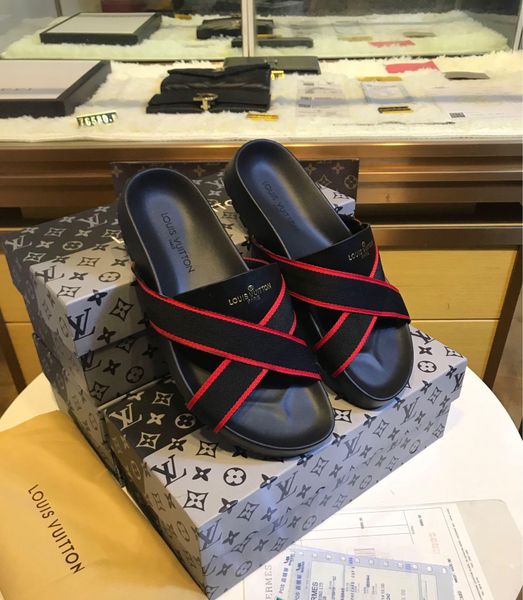 2020 latest red leather casual slippers men's casual shoes fashion trend comfortable shoe size 38-45 type 39745400604
2020 latest red leather casual slippers men's casual shoes fashion trend comfortable shoe size 38-45 type 39745400604