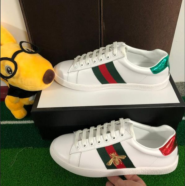 Best Luxury Designer Men and Women Couples Casual Shoes ACE Low Help Leather Classic Shoes Embroidery Bee Stripes Walking Shoes
Best Luxury Designer Men and Women Couples Casual Shoes ACE Low Help Leather Classic Shoes Embroidery Bee Stripes Walking Shoes