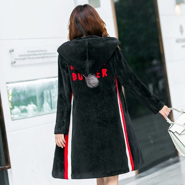 mumuzi 2019 winter new sheepskin fur hooded parkas faux fur coat female long wool coats winter thermal long jackets, Black
mumuzi 2019 winter new sheepskin fur hooded parkas faux fur coat female long wool coats winter thermal long jackets, Black