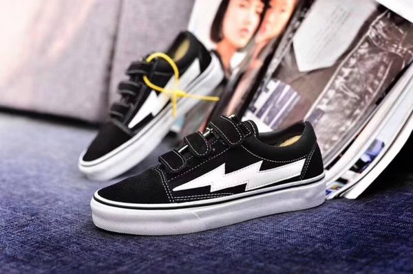 revenge x storm sneakers pop up store old skool off fashion grid men skateboard vulcanized ins canvas shoes 36-44 c23, Black
revenge x storm sneakers pop up store old skool off fashion grid men skateboard vulcanized ins canvas shoes 36-44 c23, Black