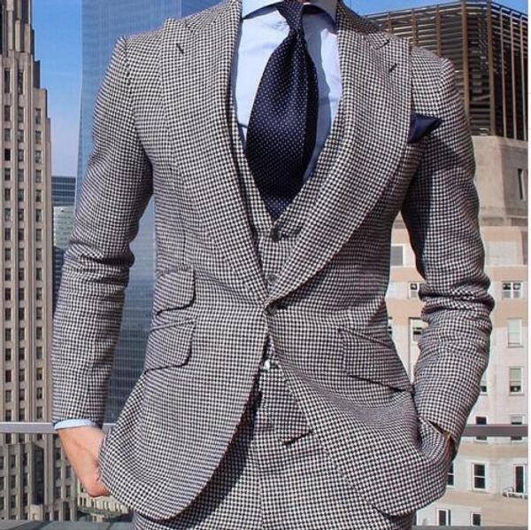 classic peak lapel wedding tuxedos slim fit suits for men groomsmen suit three pieces prom formal suits (jacket+pants+vest+tie) 594, Black;gray
classic peak lapel wedding tuxedos slim fit suits for men groomsmen suit three pieces prom formal suits (jacket+pants+vest+tie) 594, Black;gray