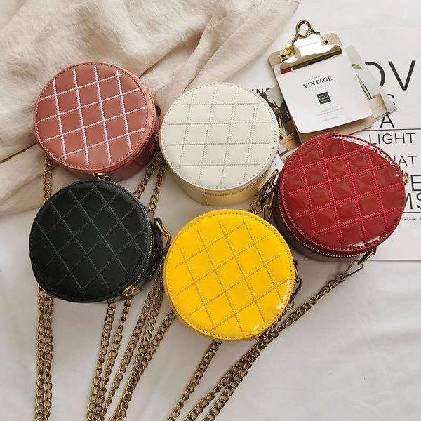 mommy and kids patent leather mini round bags baby girls princess purse children women mini purse kids designer bags, White
mommy and kids patent leather mini round bags baby girls princess purse children women mini purse kids designer bags, White