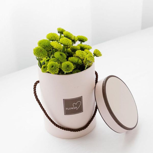 handheld flowers bouquet birthday valentine lolvely mini paper packing box case with lid hug bucket florist gift storage boxes
handheld flowers bouquet birthday valentine lolvely mini paper packing box case with lid hug bucket florist gift storage boxes