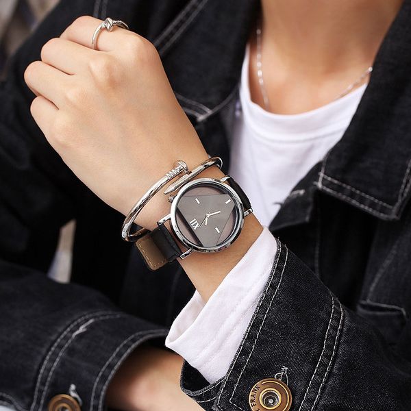jbrl brand 2019 new triangle fashion women watches wristwatch for ladies quartz watch female wrist clock hodinky reloges, Slivery;brown
jbrl brand 2019 new triangle fashion women watches wristwatch for ladies quartz watch female wrist clock hodinky reloges, Slivery;brown