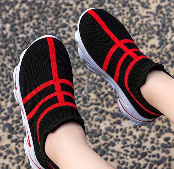 classic sneaker chaussures enfants fashion smart triple kids shoes platform leather shoes air chaussures shoes011 px286, Black;red
classic sneaker chaussures enfants fashion smart triple kids shoes platform leather shoes air chaussures shoes011 px286, Black;red