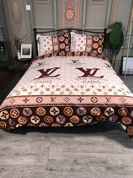 home textile explosive bedding thickening sanding quality tribute cotton designer bedding sets quilt cover 4 pieces suit bed comforter
home textile explosive bedding thickening sanding quality tribute cotton designer bedding sets quilt cover 4 pieces suit bed comforter