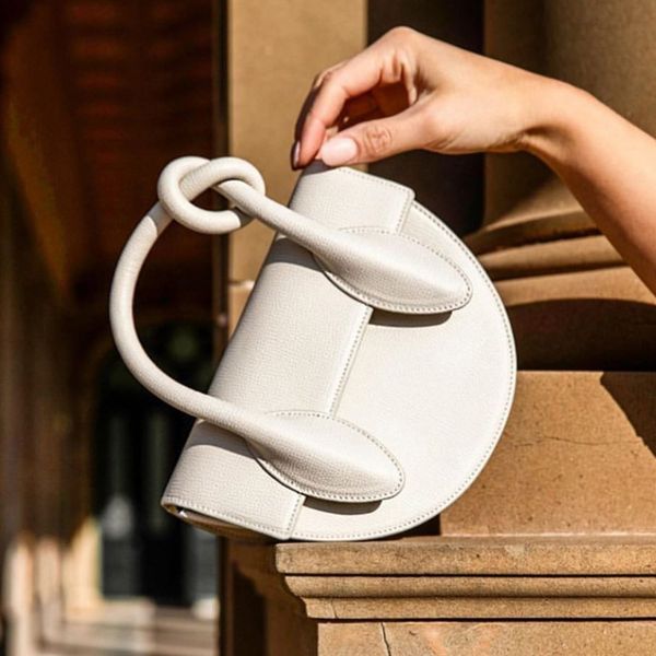 bag female 2020 new european and american niche semi-circular small bag knotted shoulder diagonal
bag female 2020 new european and american niche semi-circular small bag knotted shoulder diagonal