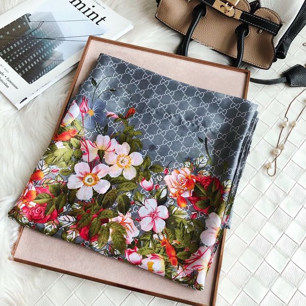 2020 luxury flower letter women silk scarf designer classic style beach shawl headwrap silk scarves exquisite woman accessories silk scarf
2020 luxury flower letter women silk scarf designer classic style beach shawl headwrap silk scarves exquisite woman accessories silk scarf