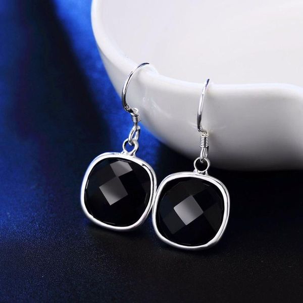 2020 new exquisite drop earrings for women party dating square-shaped color treasure two colors female christmas gift, Golden;silver
2020 new exquisite drop earrings for women party dating square-shaped color treasure two colors female christmas gift, Golden;silver