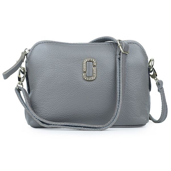 the new female bag first layer cowhide mini ladies small bag mobile phone leather fashion wild messenger
the new female bag first layer cowhide mini ladies small bag mobile phone leather fashion wild messenger